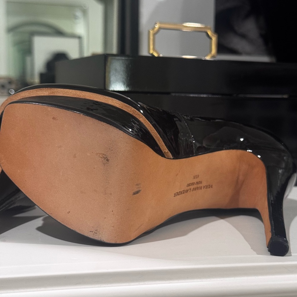 Vera Wang Lavender Platform stiletto pumps black patent genuine leather 6.5 bag - Picture 8 of 11